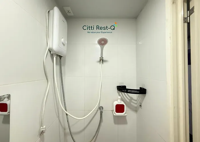 Budget Free Pool & Wifi Alabang Sc5
